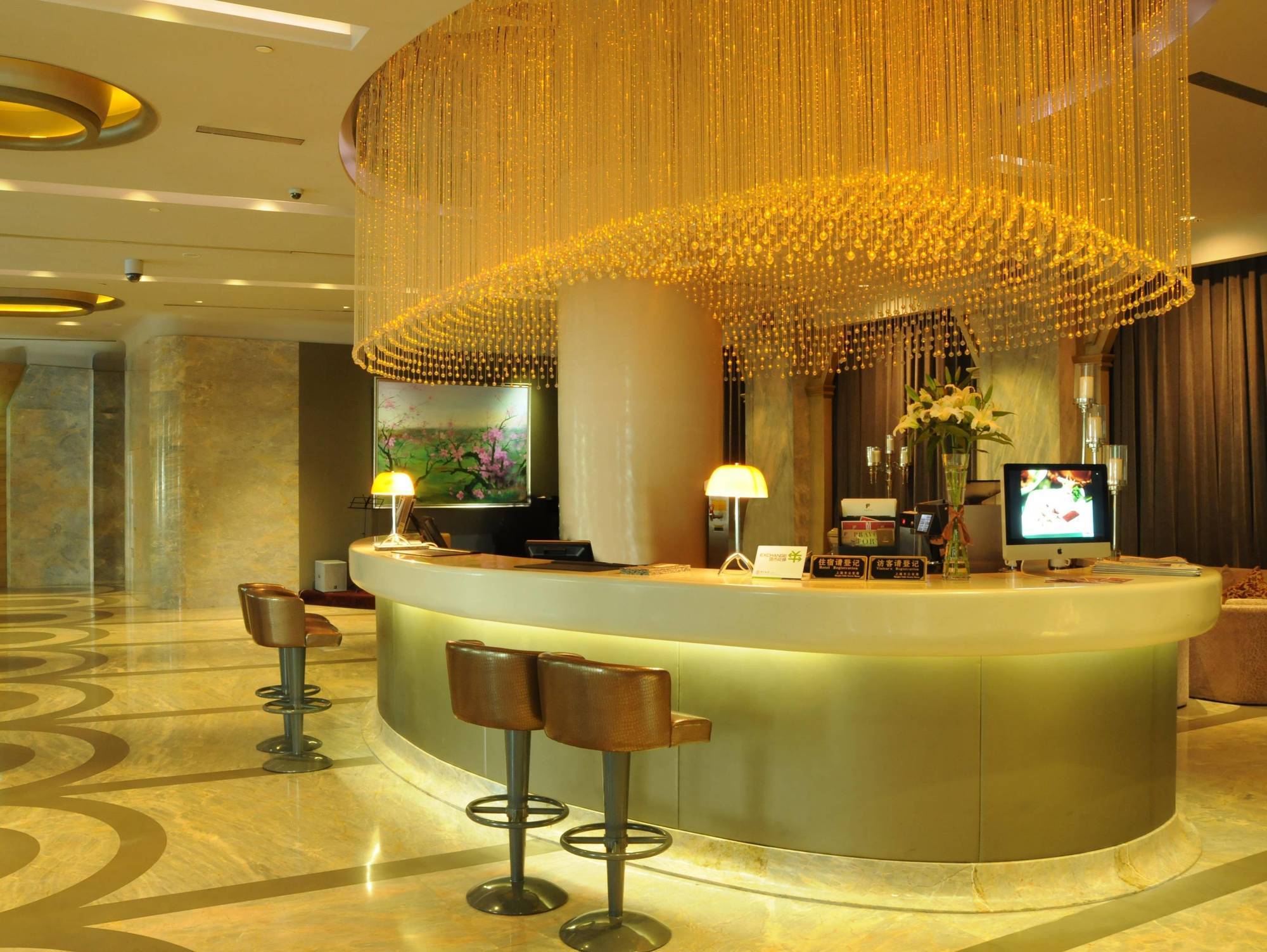 Pravo Suite@north Bund 5*