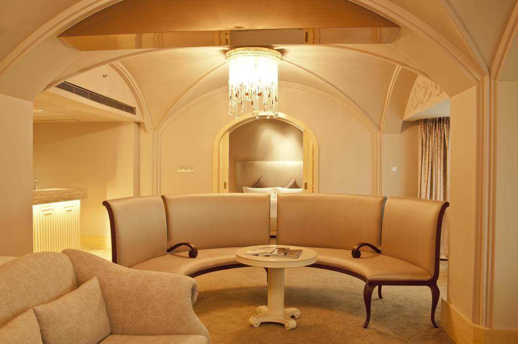 Pravo Suite@north Bund 5*